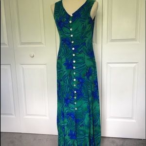 Maxi Summer Dress with mother of pearl buttons